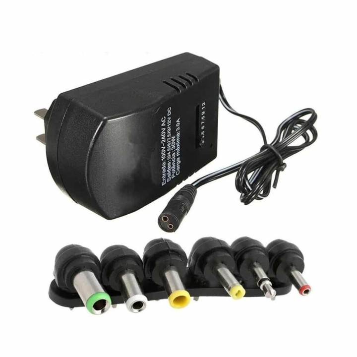 FUENTE DE PODER UNIVERSAL DE 3 A 12 VOLTIO